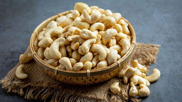 Cashew Nuts (কাজু বাদাম)